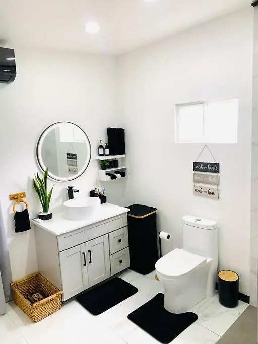 Amour Condo St. John's Apartman